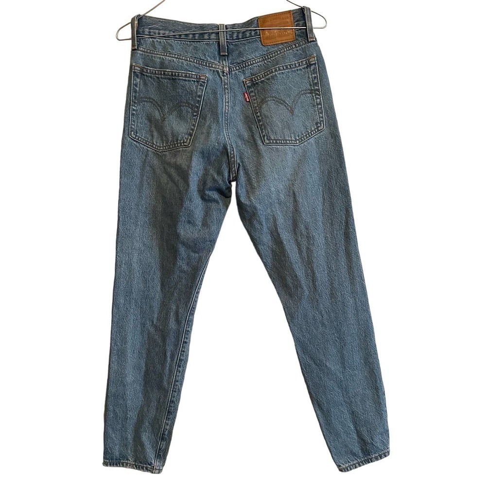 Levi’s  Distressed Wedgie Jeans - Picture 4 of 7